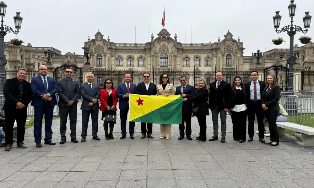 Mailza e Gonzaga encontram presidente do Peru para tratar de construção de ferrovia